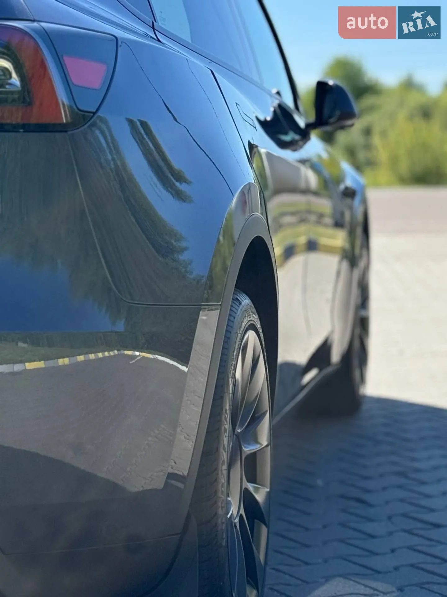 2023 Tesla Model Y - мініатюра 8