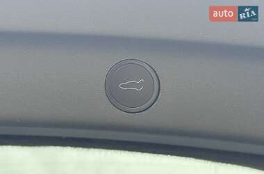 Позашляховик / Кросовер Tesla Model Y 2022 в 