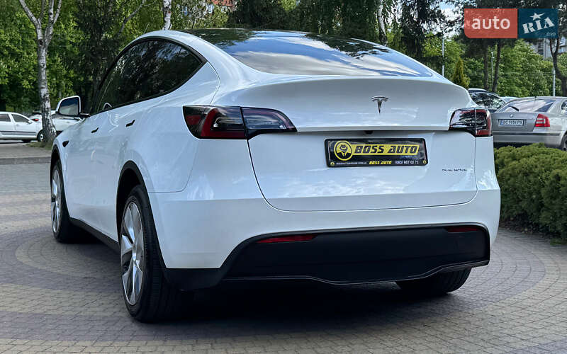 Внедорожник / Кроссовер Tesla Model Y 2023 в Львове
