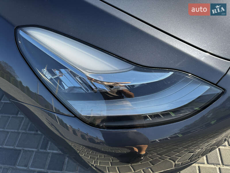 Внедорожник / Кроссовер Tesla Model Y 2020 в Киеве