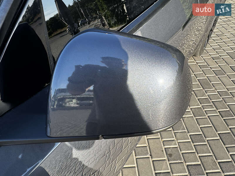 Внедорожник / Кроссовер Tesla Model Y 2020 в Киеве