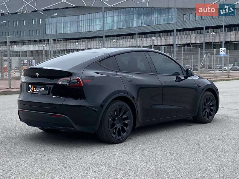 Внедорожник / Кроссовер Tesla Model Y 2023 в Львове