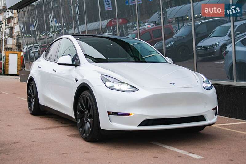 Tesla Model Y 2022