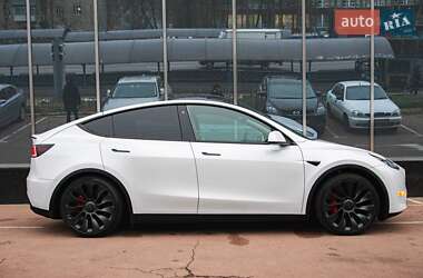 Позашляховик / Кросовер Tesla Model Y 2022 в 