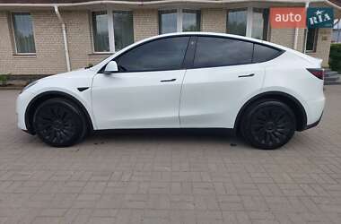 Позашляховик / Кросовер Tesla Model Y 2023 в 