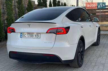 Внедорожник / Кроссовер Tesla Model Y 2021 в 