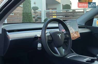 Внедорожник / Кроссовер Tesla Model Y 2021 в 