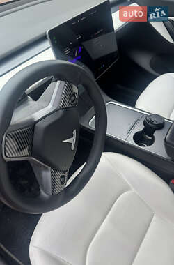 Внедорожник / Кроссовер Tesla Model Y 2021 в 