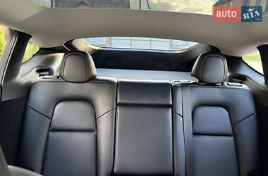 Позашляховик / Кросовер Tesla Model Y 2022 в 