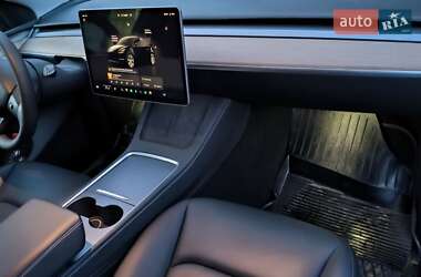 Внедорожник / Кроссовер Tesla Model Y 2023 в 