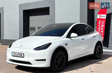 Внедорожник / Кроссовер Tesla Model Y 2021 в 