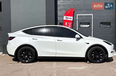 Внедорожник / Кроссовер Tesla Model Y 2021 в 