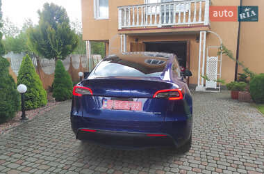 Внедорожник / Кроссовер Tesla Model Y 2021 в 