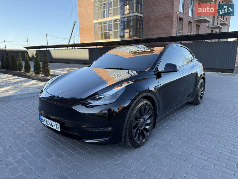 Внедорожник / Кроссовер Tesla Model Y 2021 в Полтаве