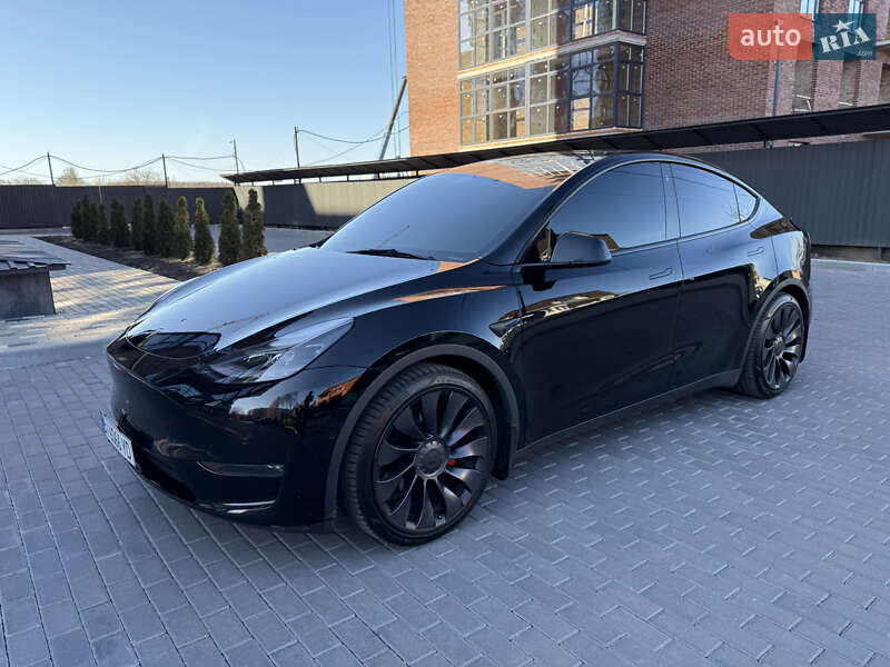 Внедорожник / Кроссовер Tesla Model Y 2021 в Полтаве