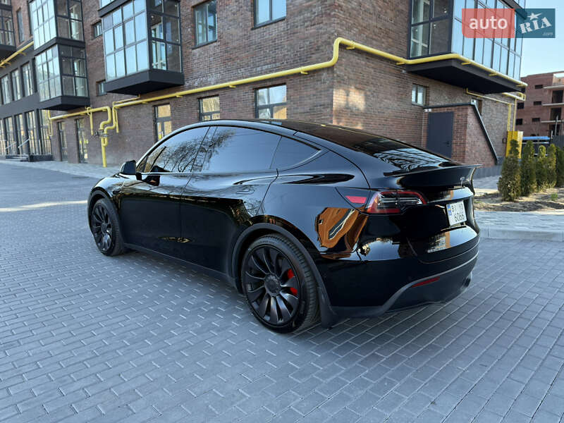 Внедорожник / Кроссовер Tesla Model Y 2021 в Полтаве