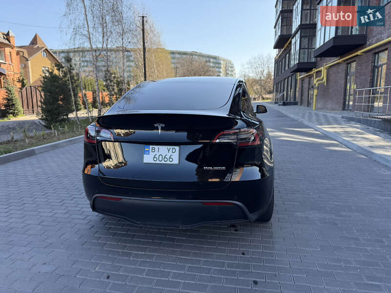 Внедорожник / Кроссовер Tesla Model Y 2021 в Полтаве