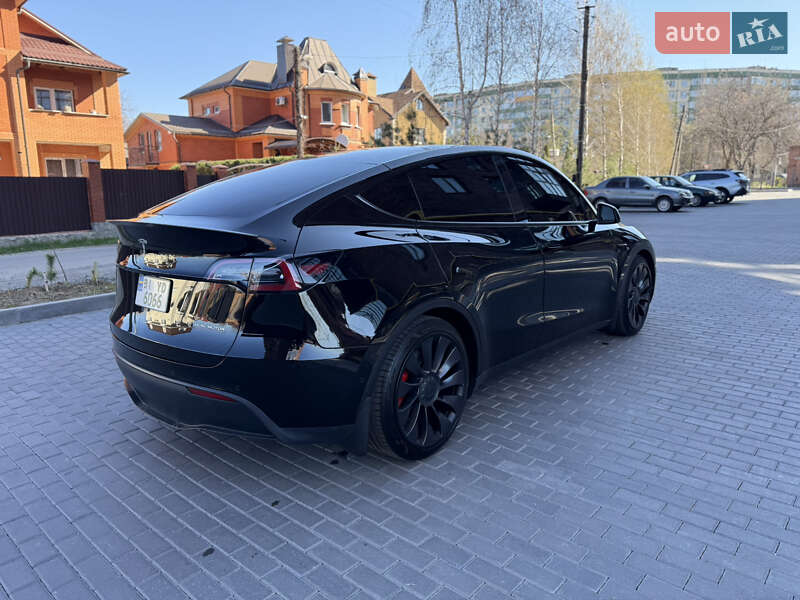 Внедорожник / Кроссовер Tesla Model Y 2021 в Полтаве