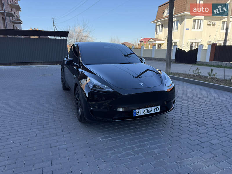 Внедорожник / Кроссовер Tesla Model Y 2021 в Полтаве