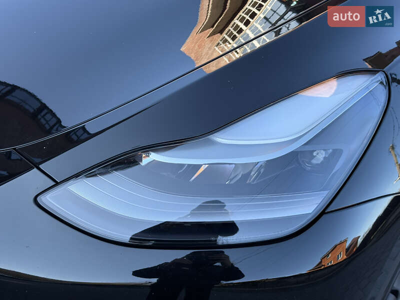 Внедорожник / Кроссовер Tesla Model Y 2021 в Полтаве
