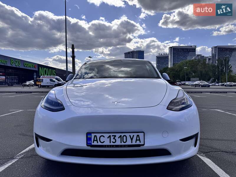 Позашляховик / Кросовер Tesla Model Y 2022 в Києві