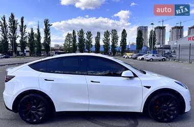 Позашляховик / Кросовер Tesla Model Y 2022 в 