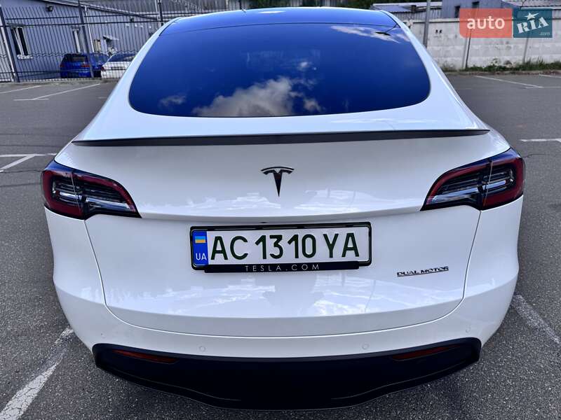 Позашляховик / Кросовер Tesla Model Y 2022 в Києві