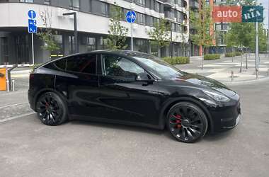 Позашляховик / Кросовер Tesla Model Y 2023 в 