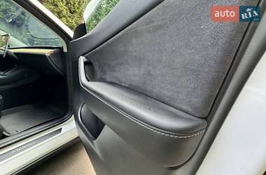 Внедорожник / Кроссовер Tesla Model Y 2022 в 