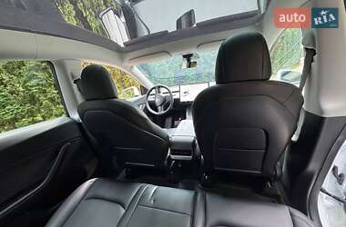 Внедорожник / Кроссовер Tesla Model Y 2022 в 