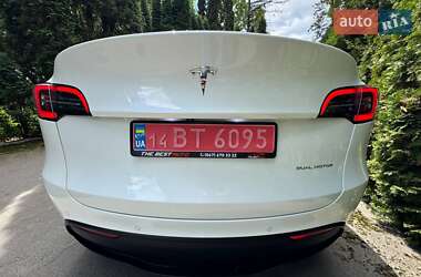 Внедорожник / Кроссовер Tesla Model Y 2022 в 