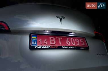 Внедорожник / Кроссовер Tesla Model Y 2022 в 