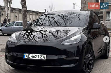 Внедорожник / Кроссовер Tesla Model Y 2021 в Киеве