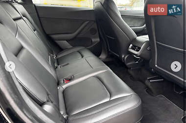 Позашляховик / Кросовер Tesla Model Y 2021 в 