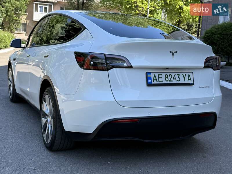 Позашляховик / Кросовер Tesla Model Y 2021 в Кам'янському