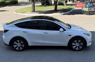 Внедорожник / Кроссовер Tesla Model Y 2021 в 