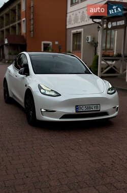 Внедорожник / Кроссовер Tesla Model Y 2021 в 