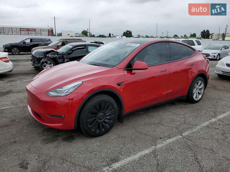 Tesla Model Y 2022