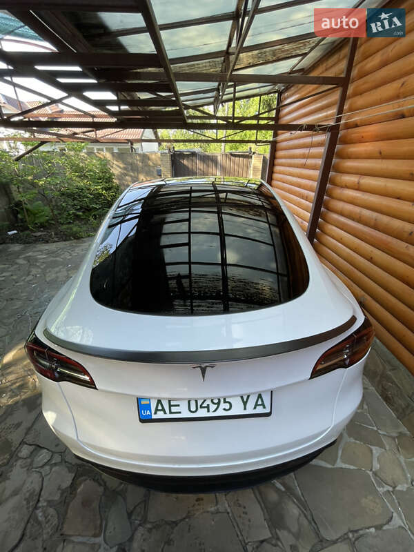 Внедорожник / Кроссовер Tesla Model Y 2021 в Днепре
