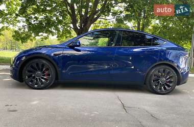 Позашляховик / Кросовер Tesla Model Y 2022 в 