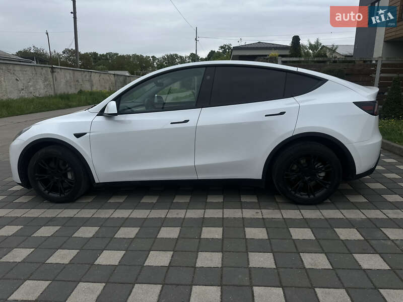 Позашляховик / Кросовер Tesla Model Y 2023 в Стрию