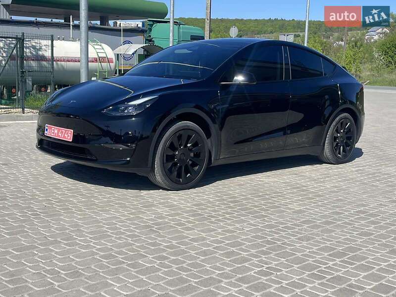 Внедорожник / Кроссовер Tesla Model Y 2023 в Тернополе