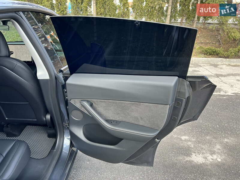 Позашляховик / Кросовер Tesla Model Y 2022 в Тернополі