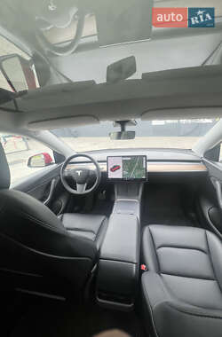 Позашляховик / Кросовер Tesla Model Y 2021 в 