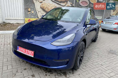 Позашляховик / Кросовер Tesla Model Y 2023 в 