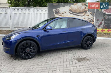 Позашляховик / Кросовер Tesla Model Y 2023 в 