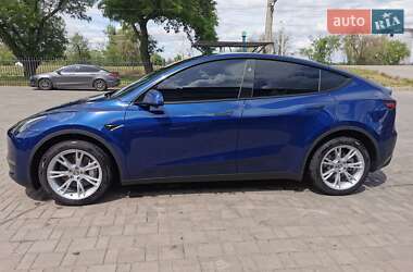Внедорожник / Кроссовер Tesla Model Y 2024 в 