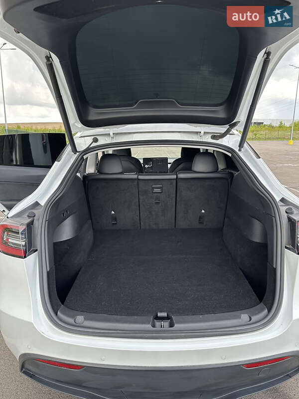 Позашляховик / Кросовер Tesla Model Y 2021 в Рівному