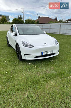 Внедорожник / Кроссовер Tesla Model Y 2022 в Полтаве