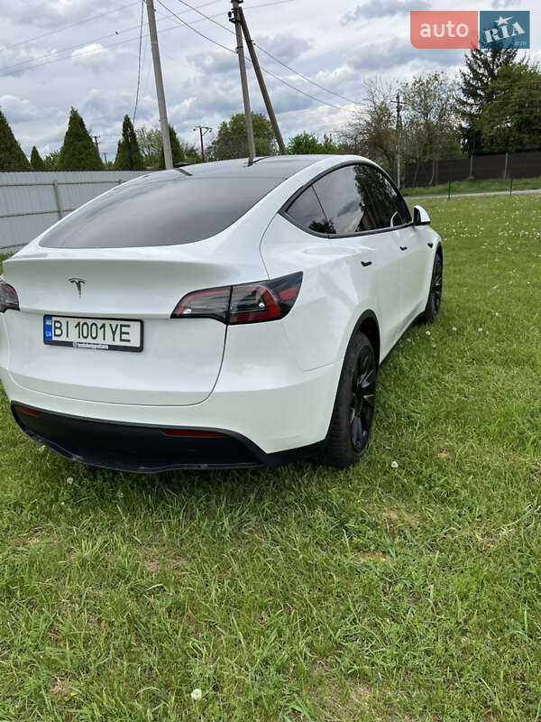 Внедорожник / Кроссовер Tesla Model Y 2022 в Полтаве